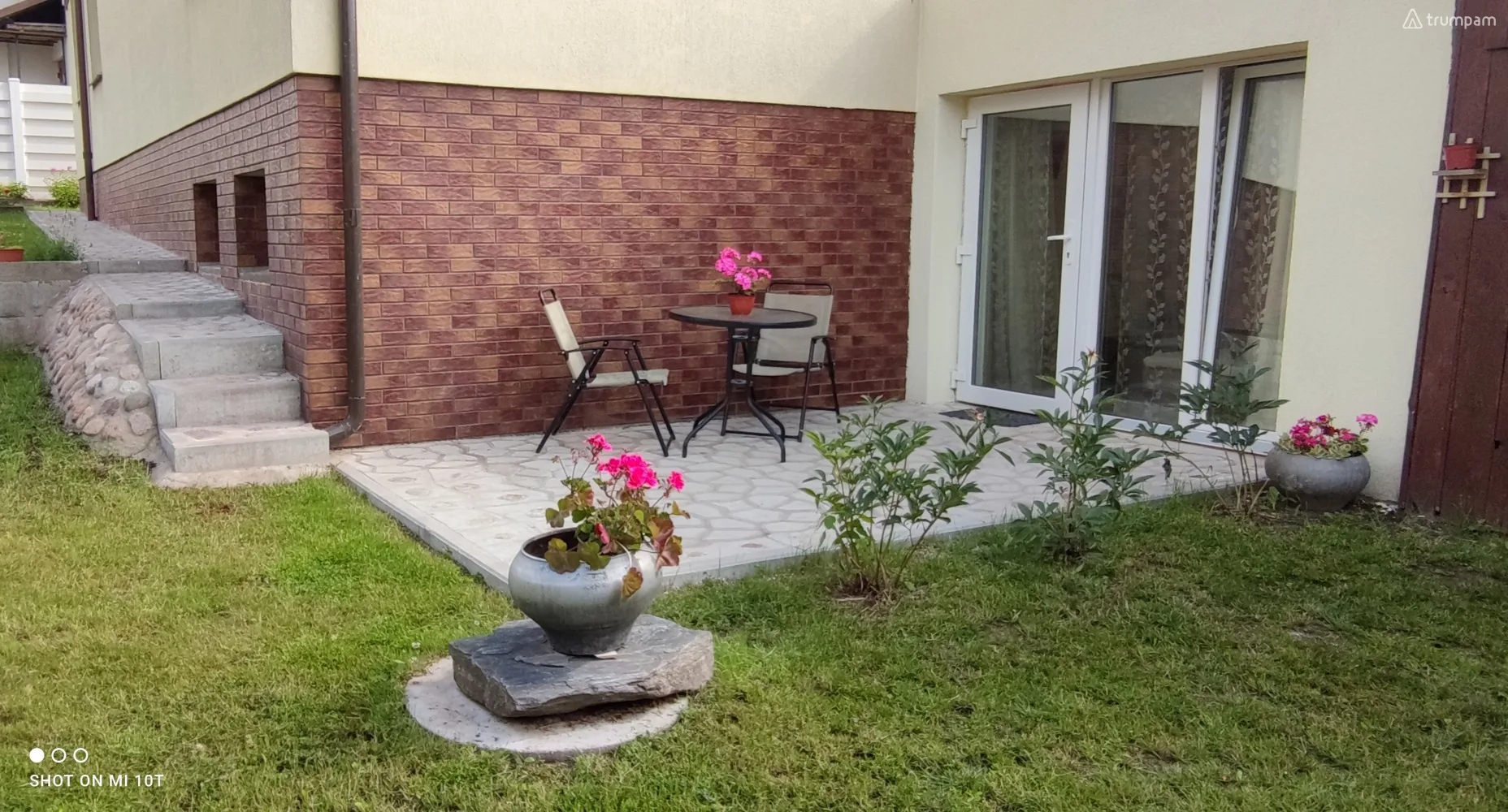 Двухкомнатная квартира с террасой