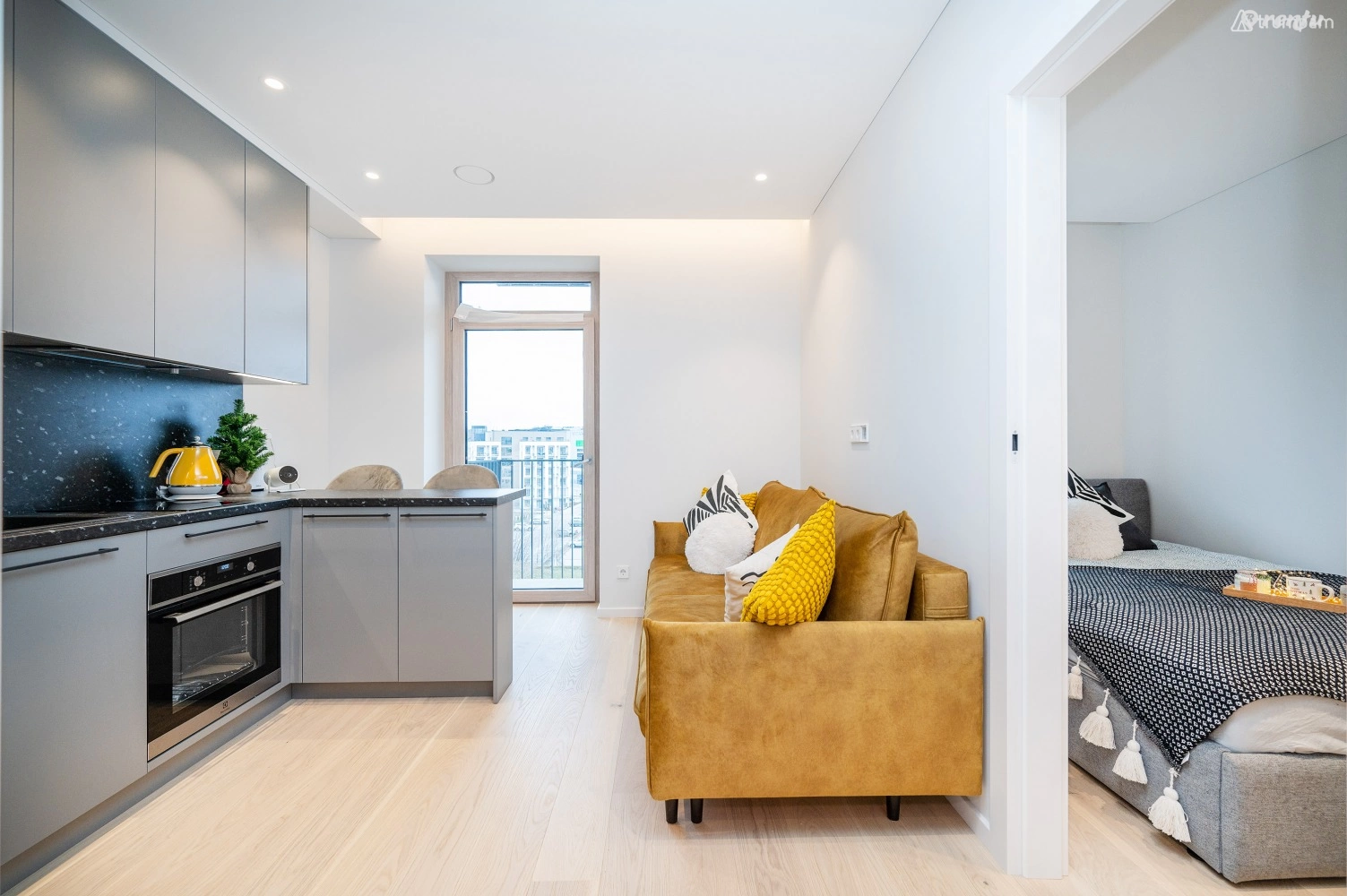 Small holiday apartment near Ozas