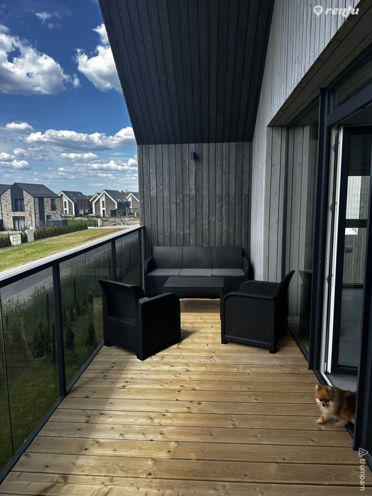 Квартира с простоным балконом в Кунигишкес