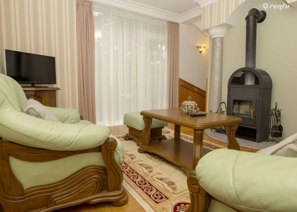 Three-story apartments without a balcony