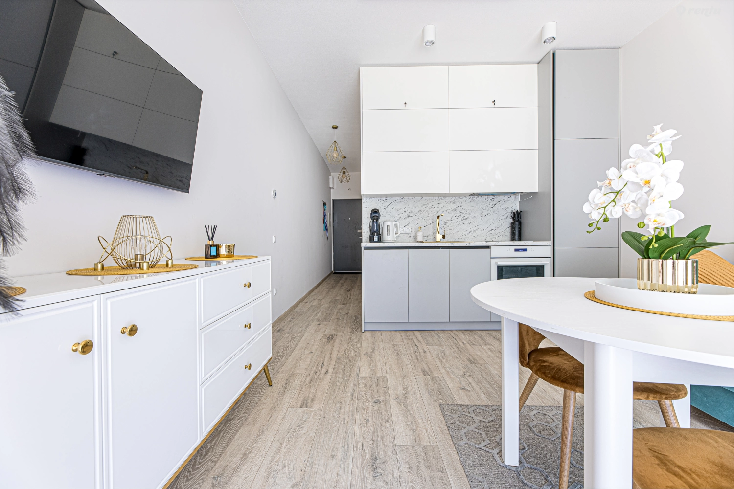 Amazing apartments with a view of the pine forest