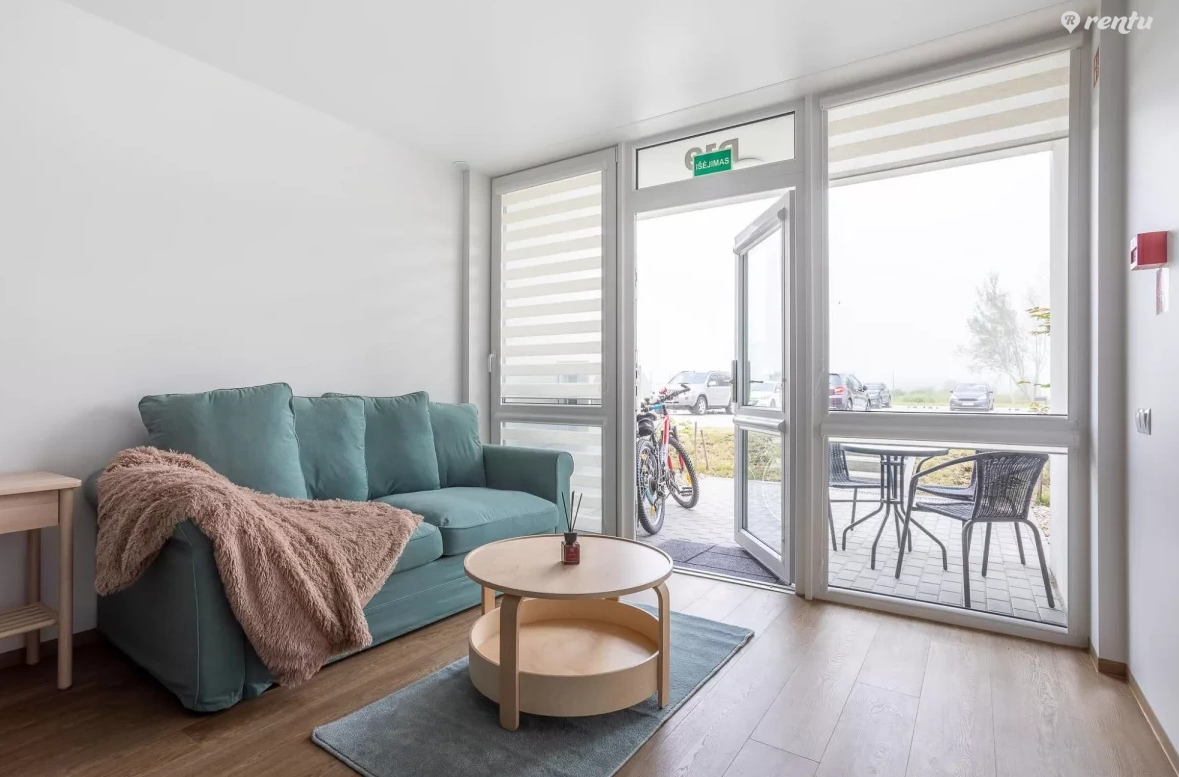 Компактный апартамент с отдельным входом и террасой