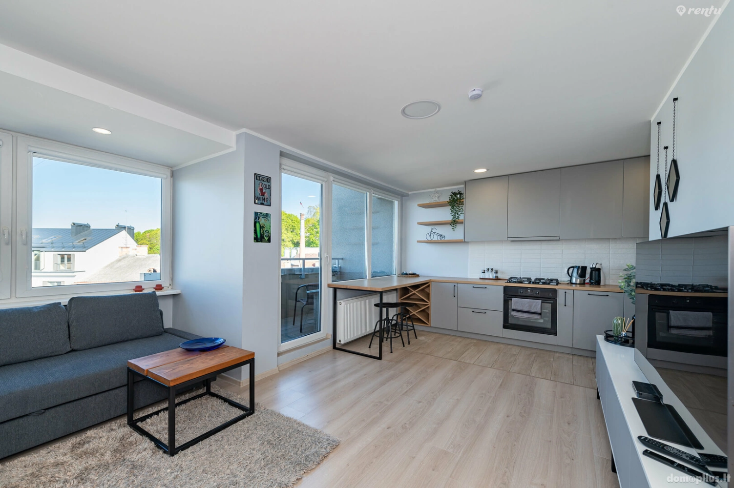 Central 2 BD Apartment by Hostlovers - L110