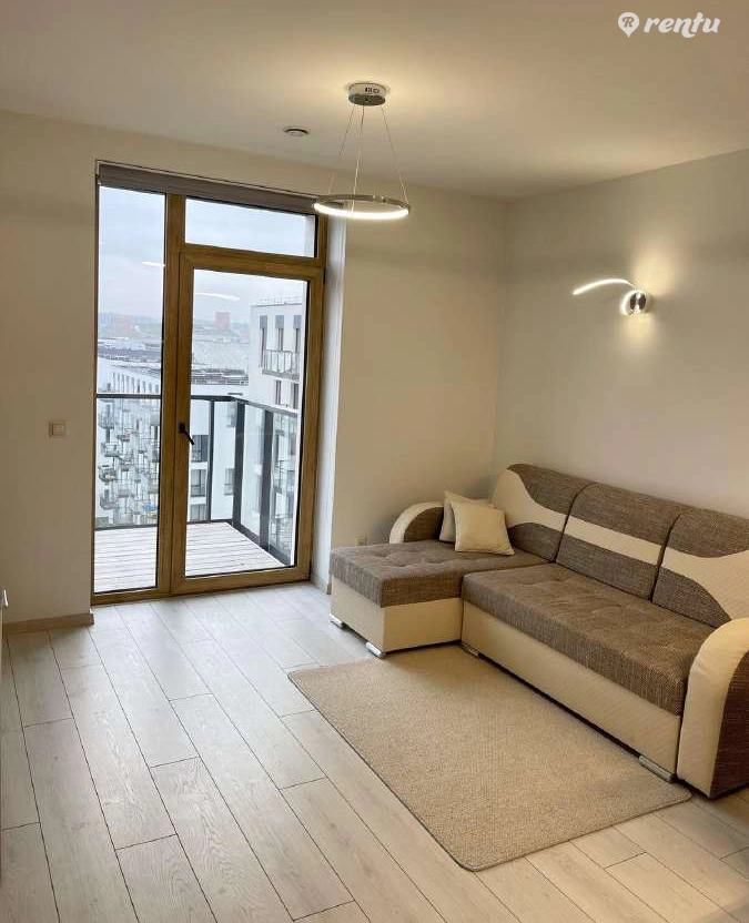 Светлая квартира с видом на башню Гедиминаса