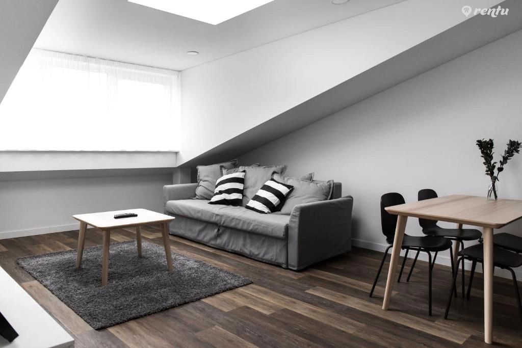 Delux 1 BD Apartment - L16