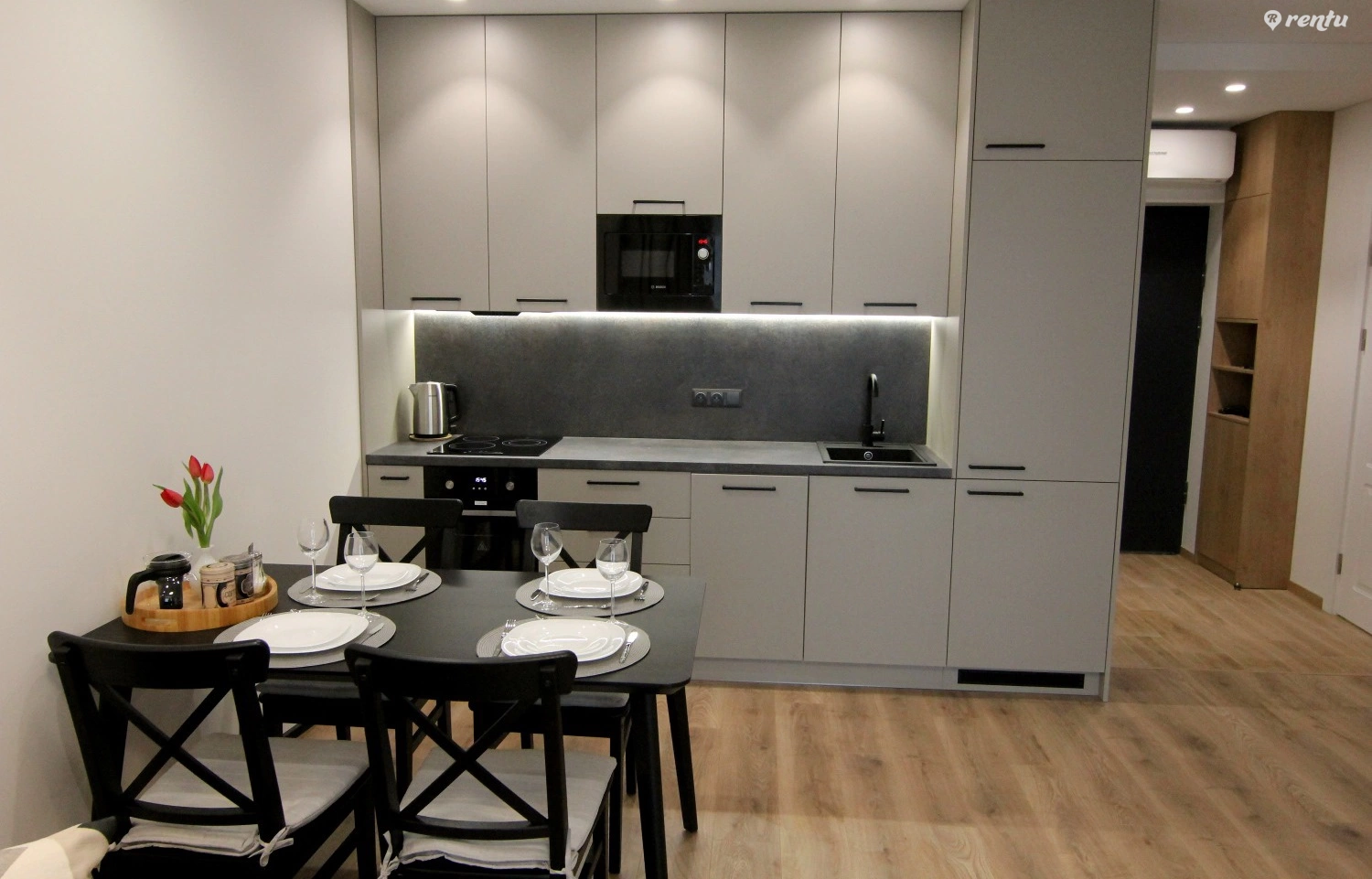 Modern 2-room apartment with parking