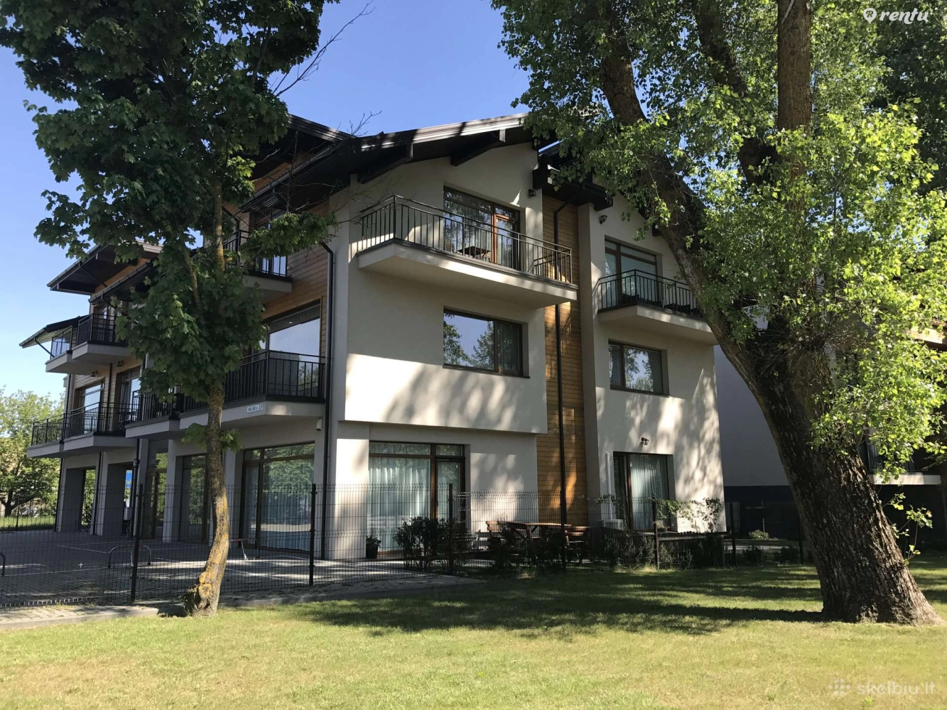 Квартиры с уличной террасой в Паланге