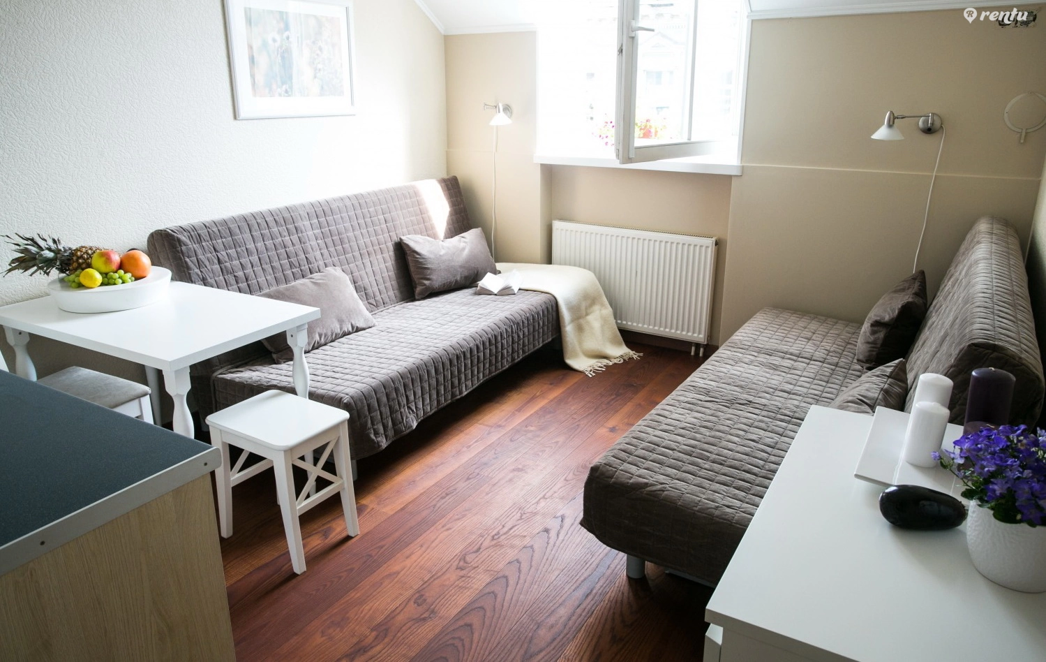 Tiny studio apartment with car park