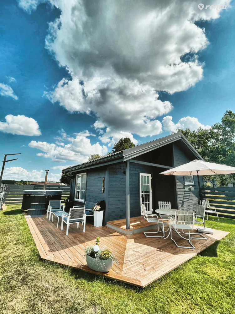 Pilkas Namelis - Четырехместный дом с уличной ванной