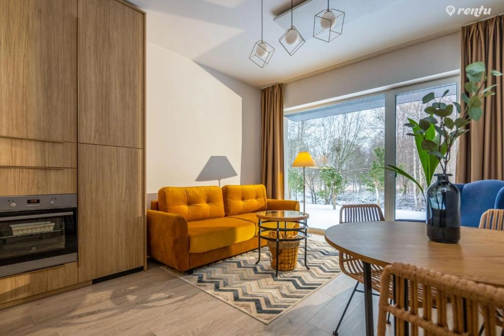 Sakai Home - apartments with a terrace and a yard