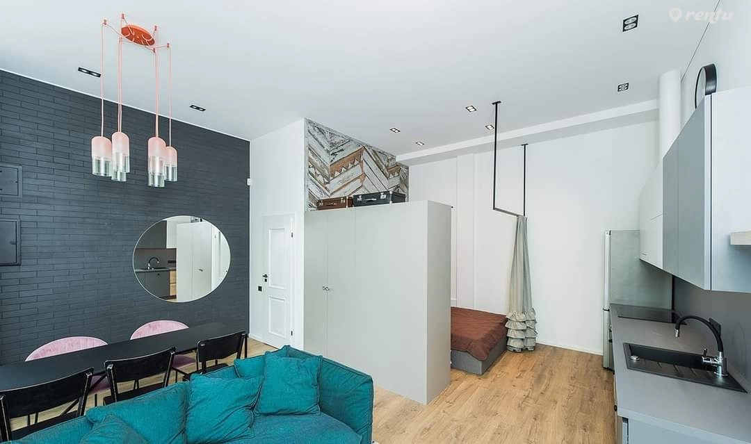 Квартира-студия с террасой и парковкой