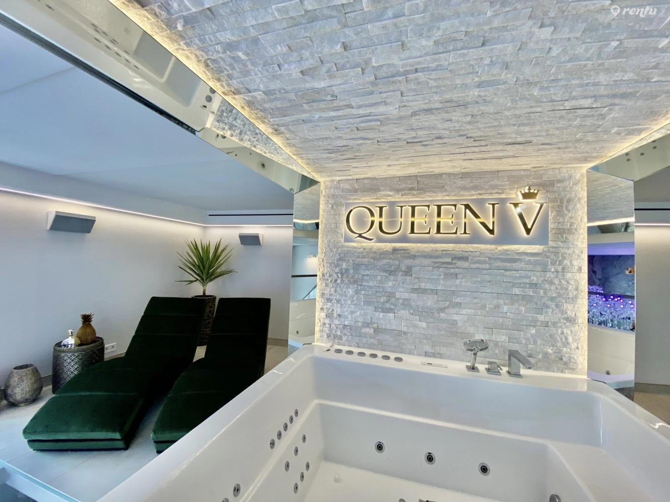 Queen V - Роскошные апартаменс джакузи