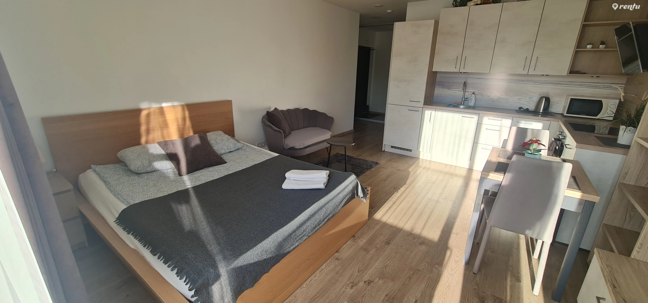 Отличная квартира -студио недалеко от старого города