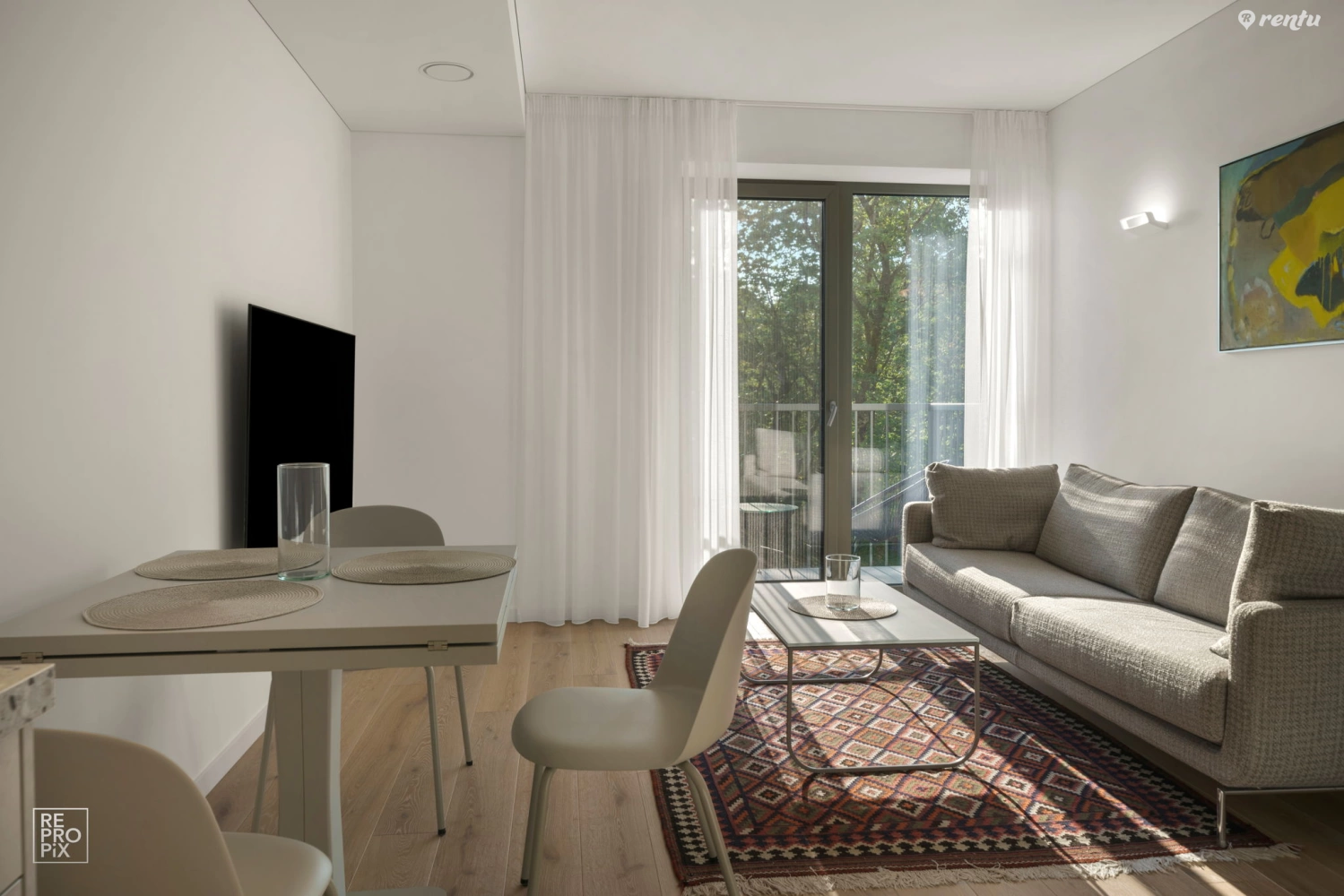 2 Bedroom Apartment with EV Parking by Hostlovers