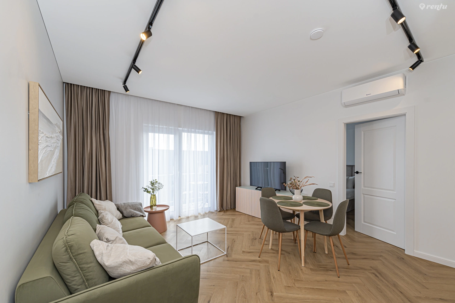 Charming 1 BD Apartment by Hostlovers