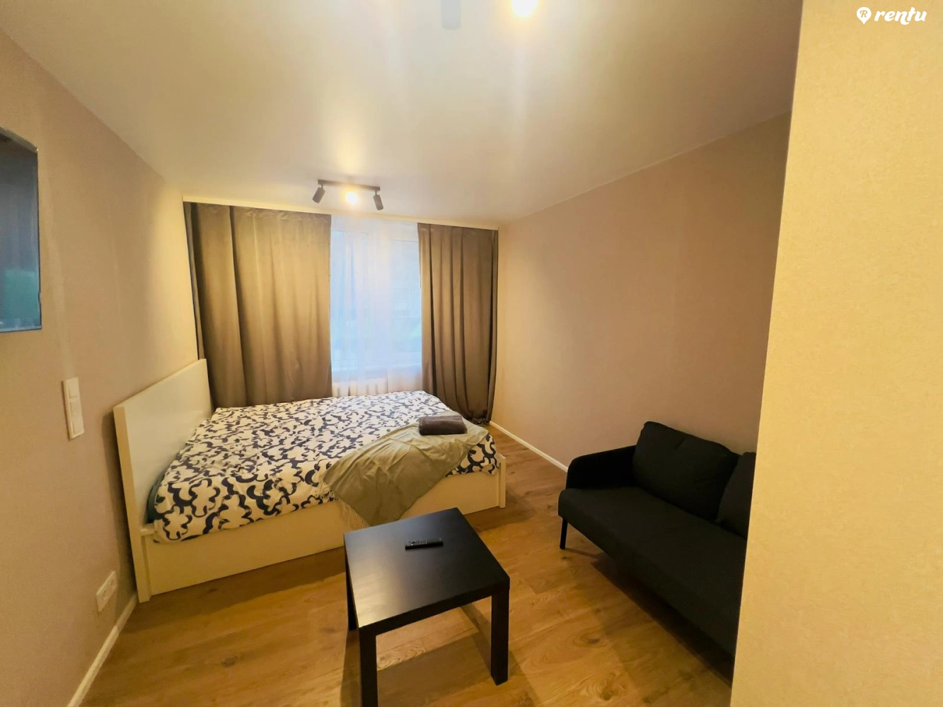 Studija Grybo gatvėje šalia Hila klinikos