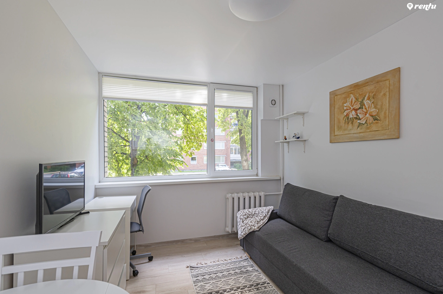 Партизанская квартира-студия №6