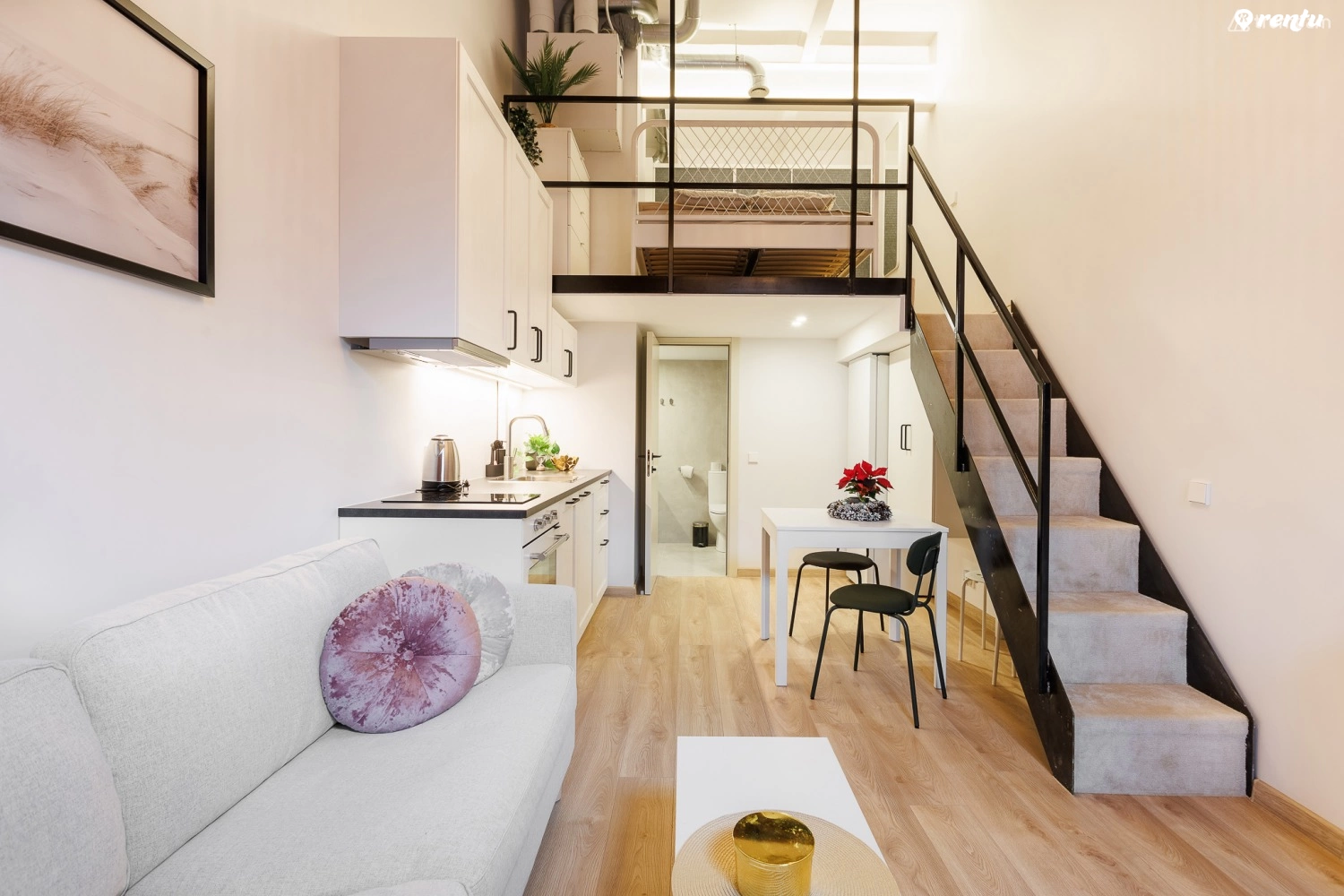 Апартаемнты Pilot Loft с парковкой и террасой