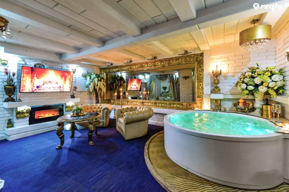 Host apartment 2 - great apartment with jacuzzi