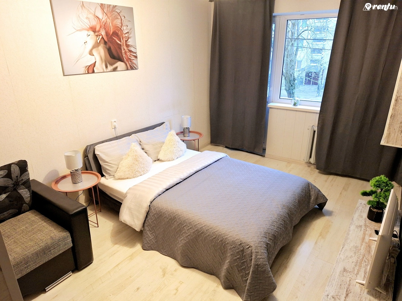 One-room apartment with balcony