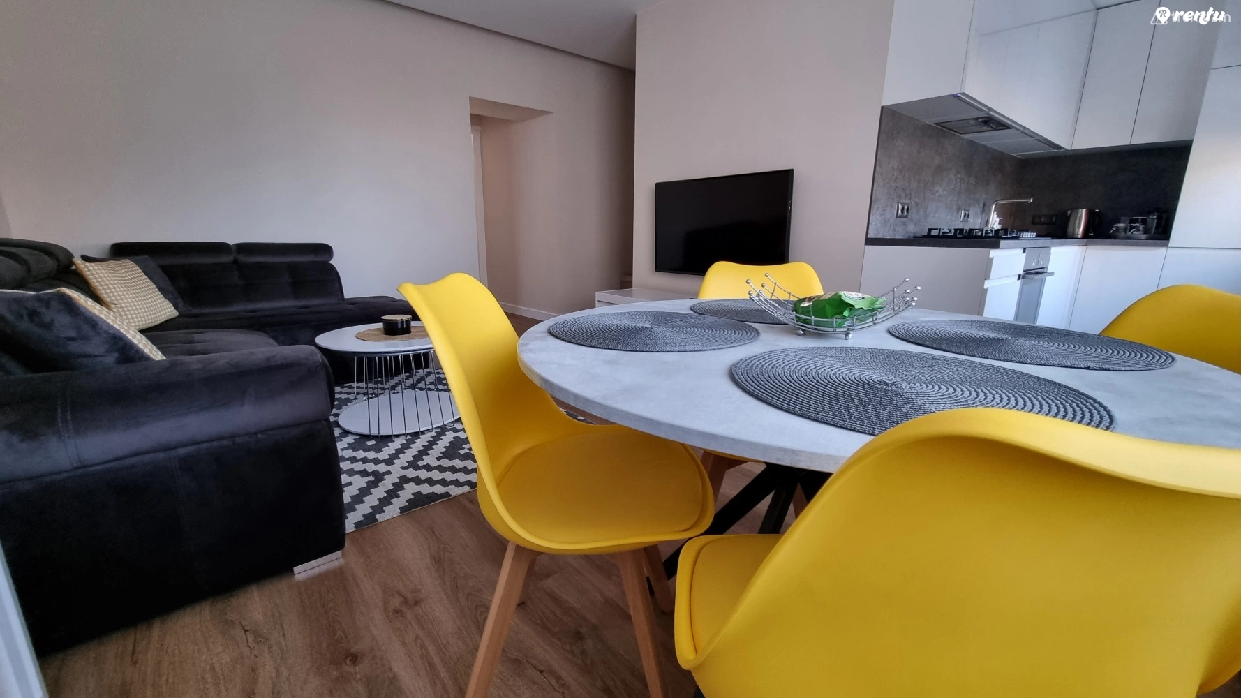 3-room apartment with balcony