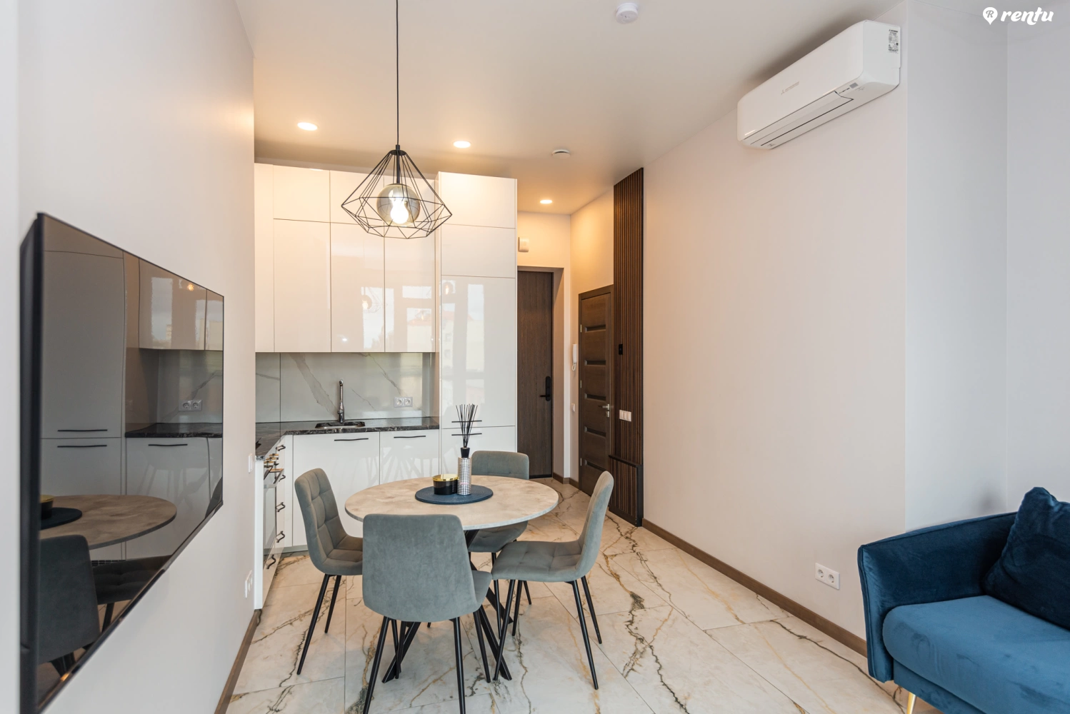 Two roomed apartment in the center