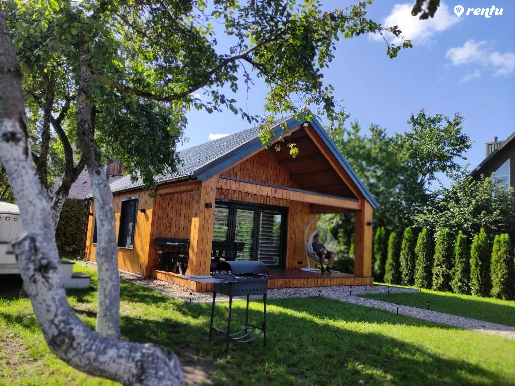 Дом для отдыха с баней и уличной ванной