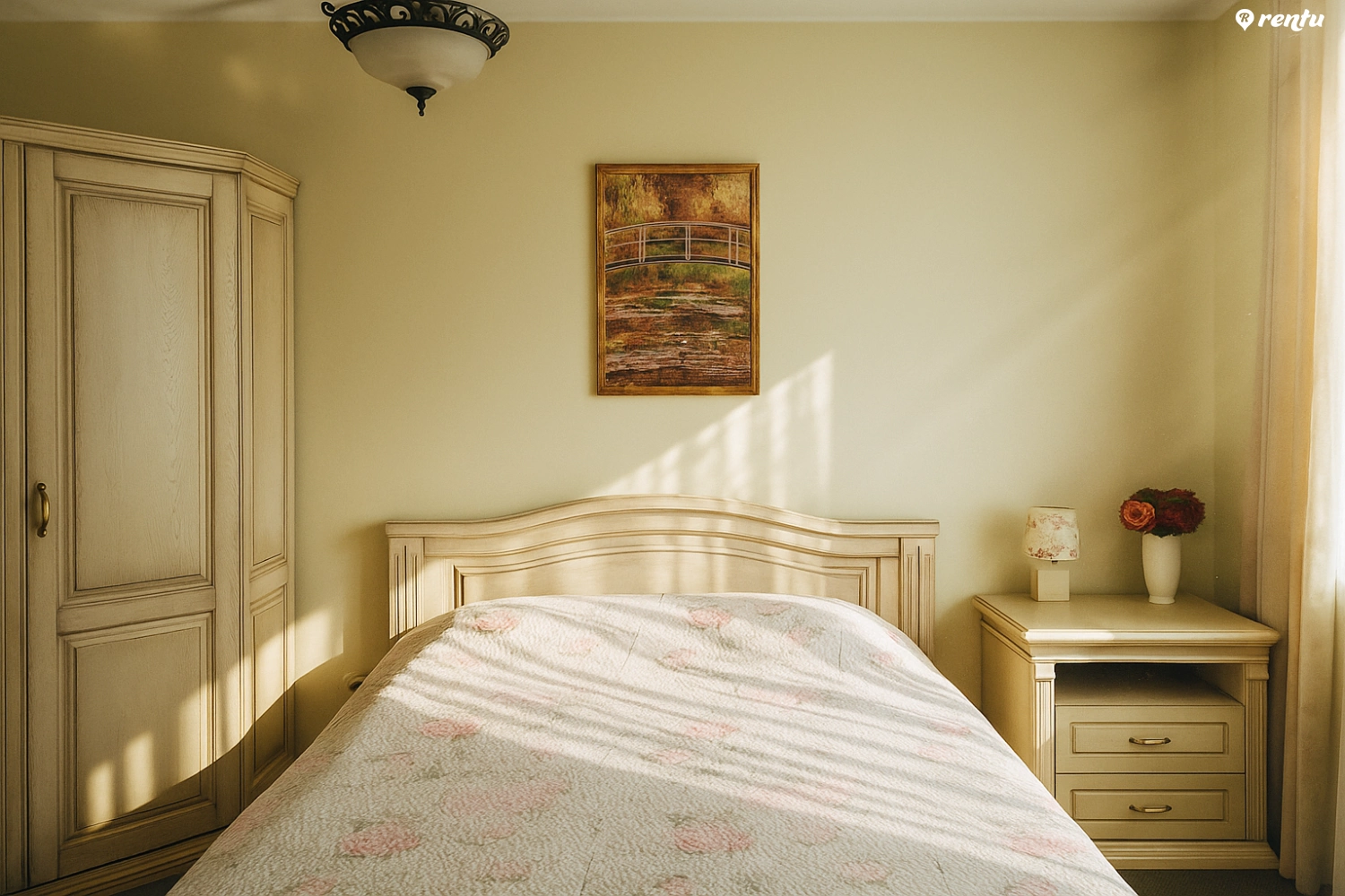 Хорошая 2-комнатная квартира на 1 этаже с бесплатной парковкой.