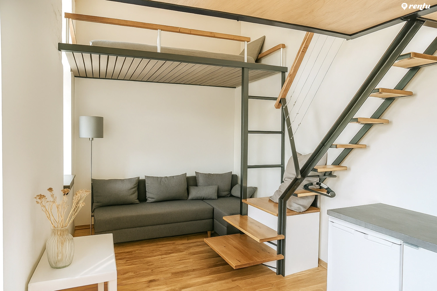 Отдых в стиле лофт у моря