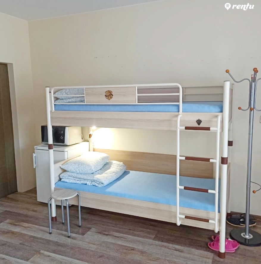 Кровать в общем 4-местном номере