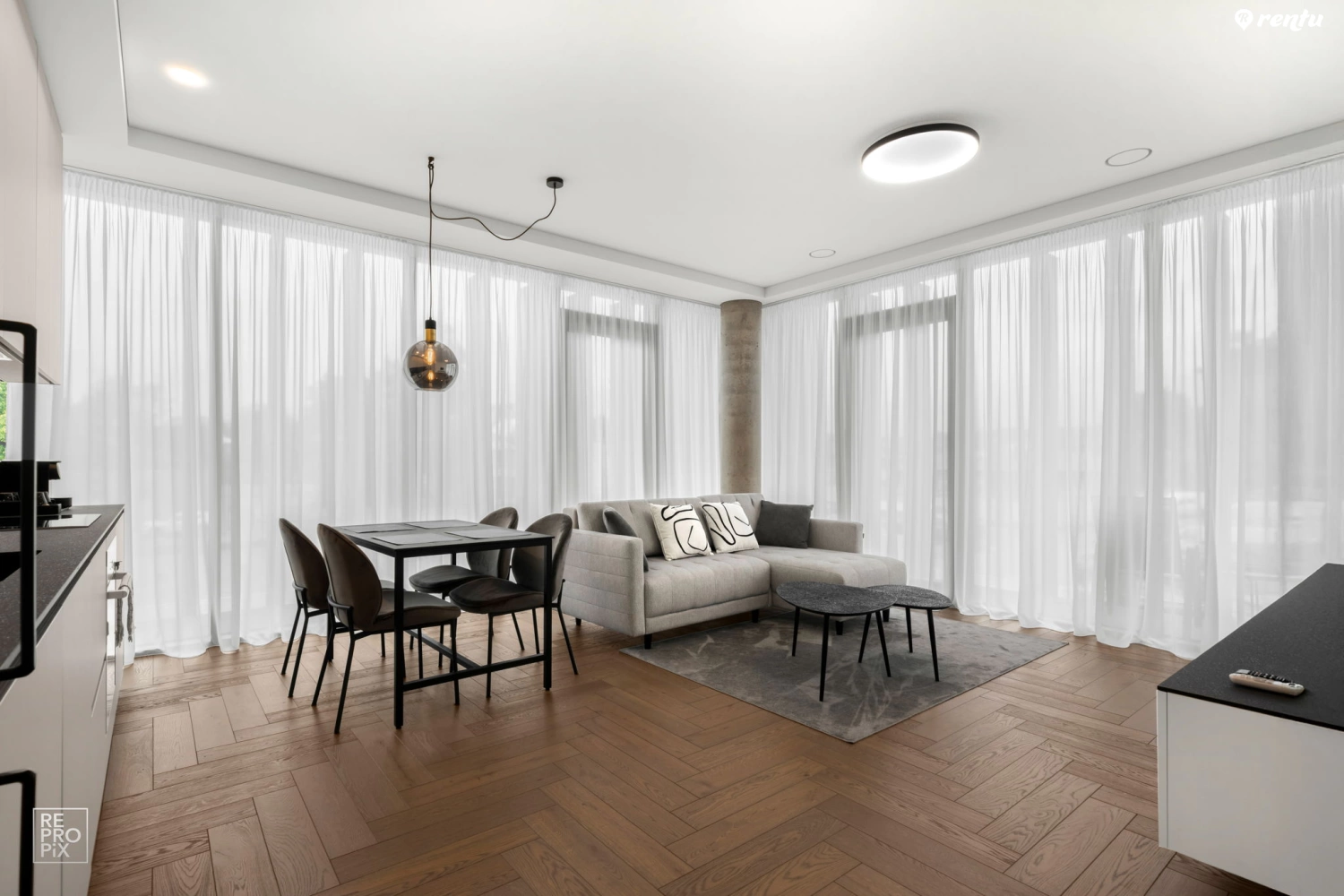 Comfortable 2 BD Apartment by Domvia