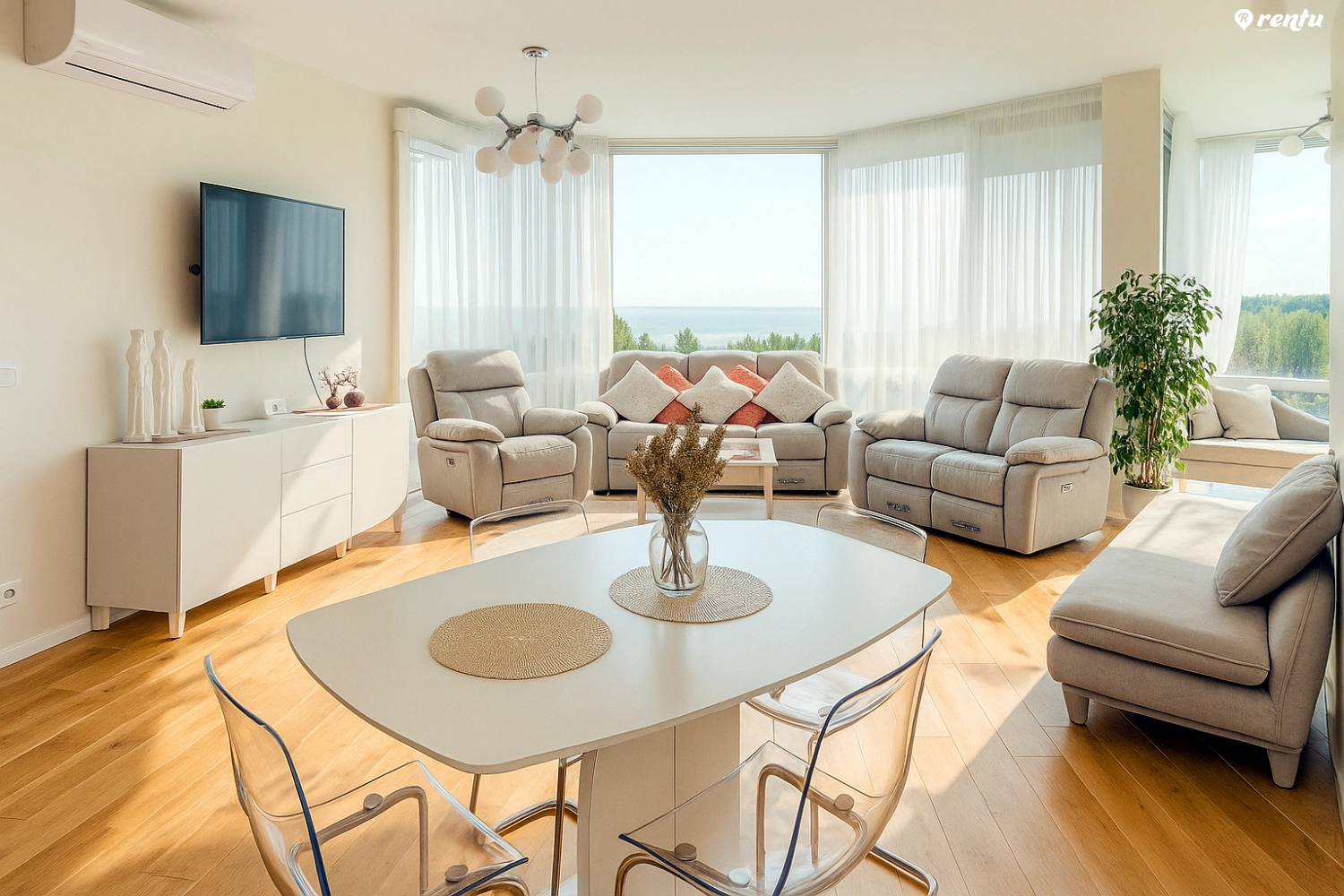 Sea view holiday apartment in Elija complex