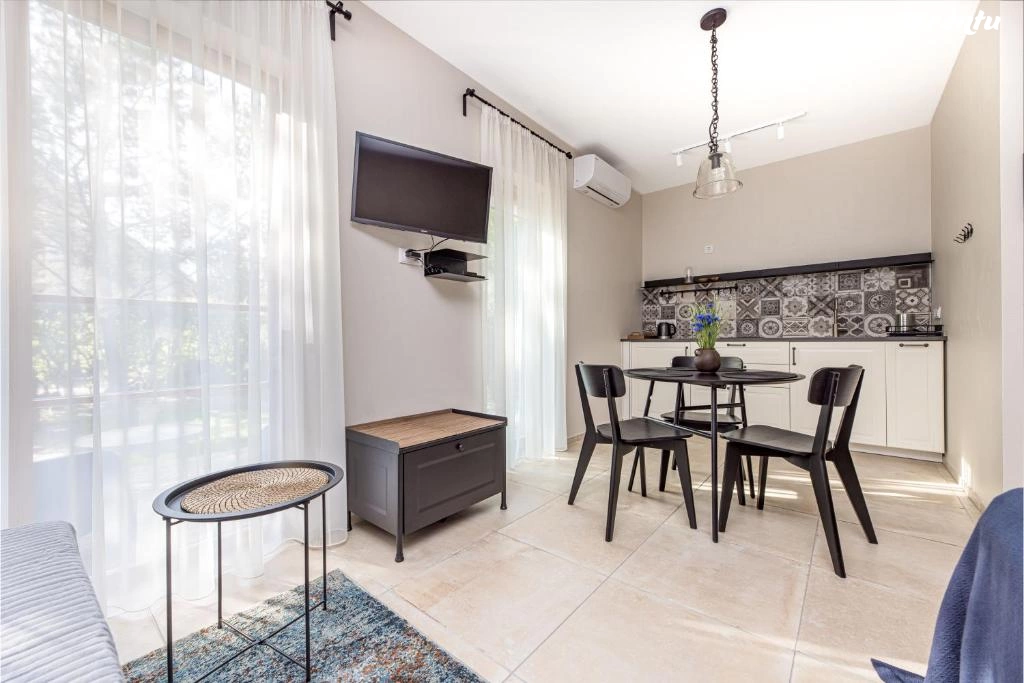 Atpūtys su knyga -  Studio apartamentas su terasa