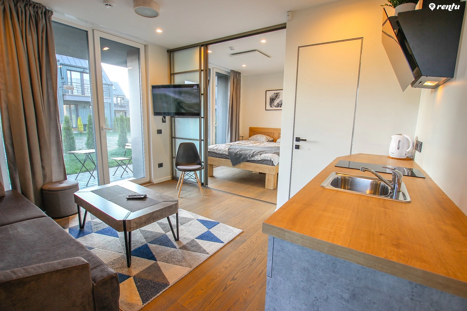 Мини студио апартамент с террасой в Кунигишкес