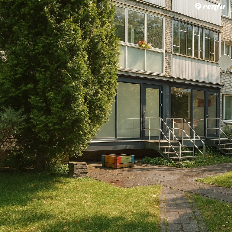 Anykštuko butas centre su atskiru įėjimu