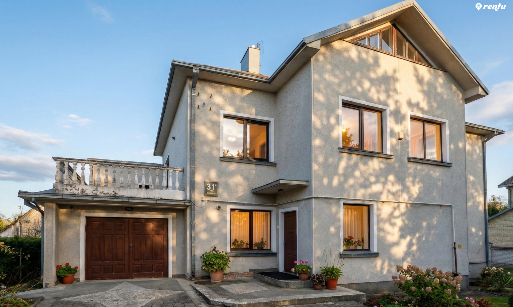 Julia's House Privatus Namas