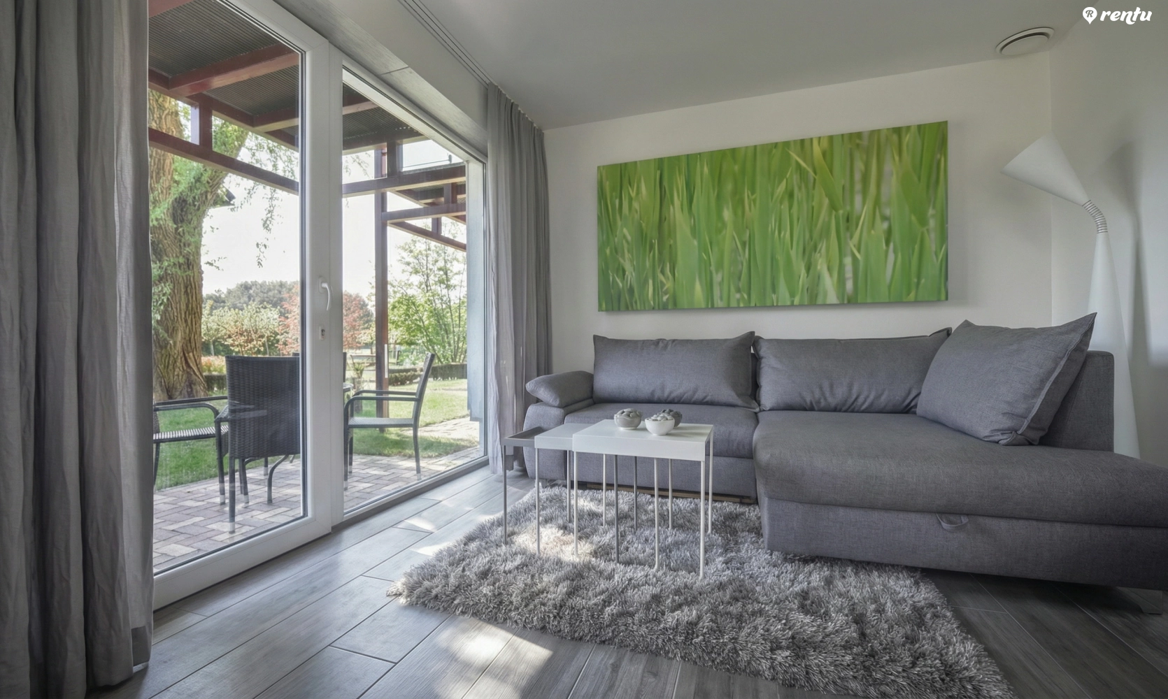 Vaivos gintaro namai, Neringa