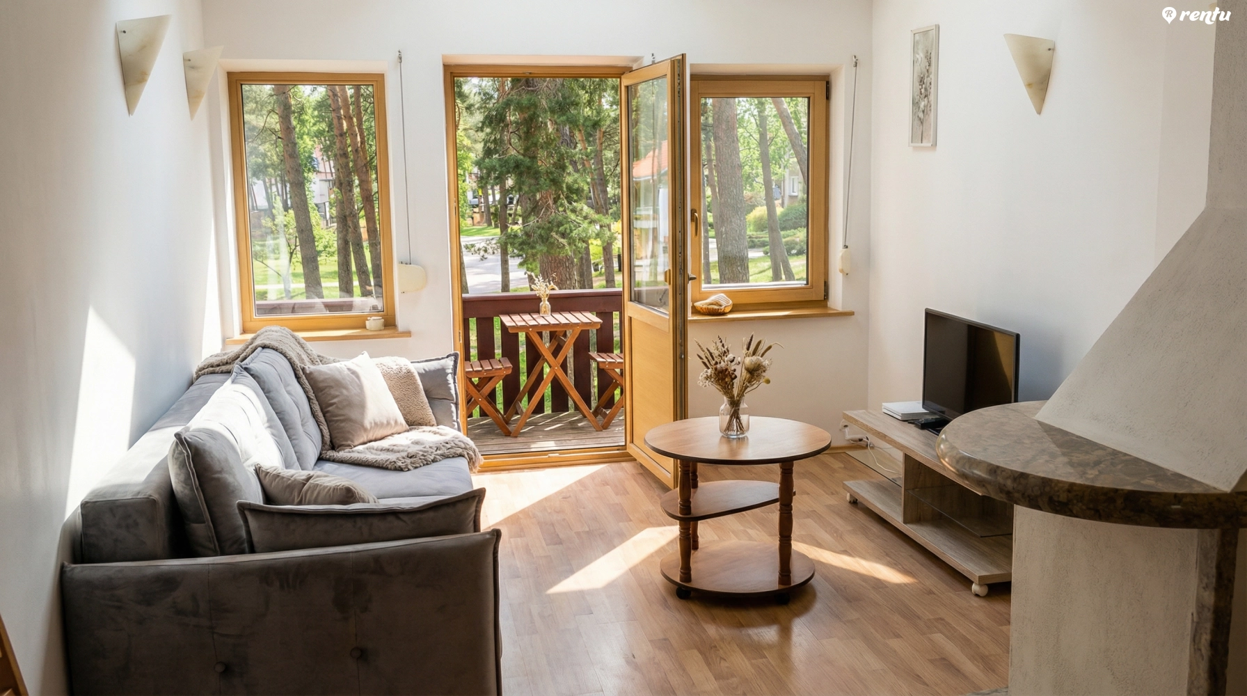 Коттеджа с балконом в Ниде