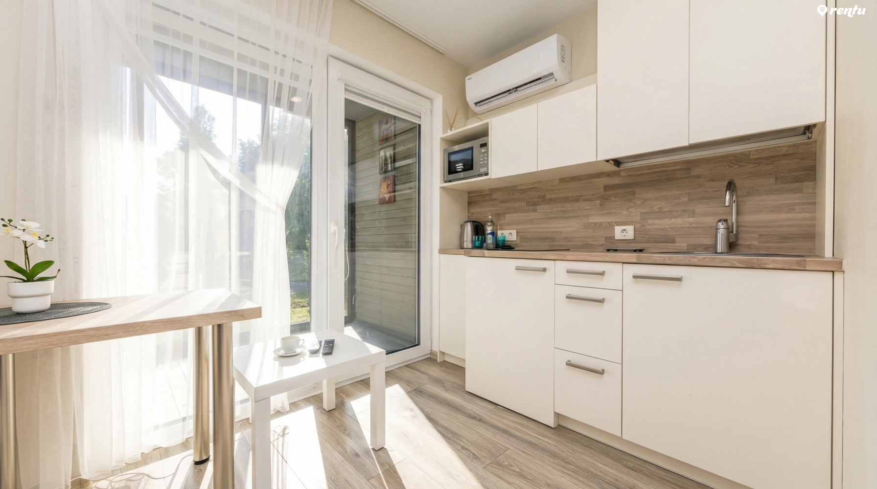 Apartment in Sventoji with a glazed terrace