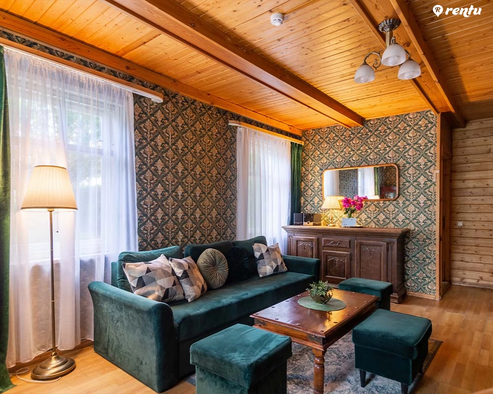 Lakeside Two-Storey Apartmentwith fireplace & Terrace