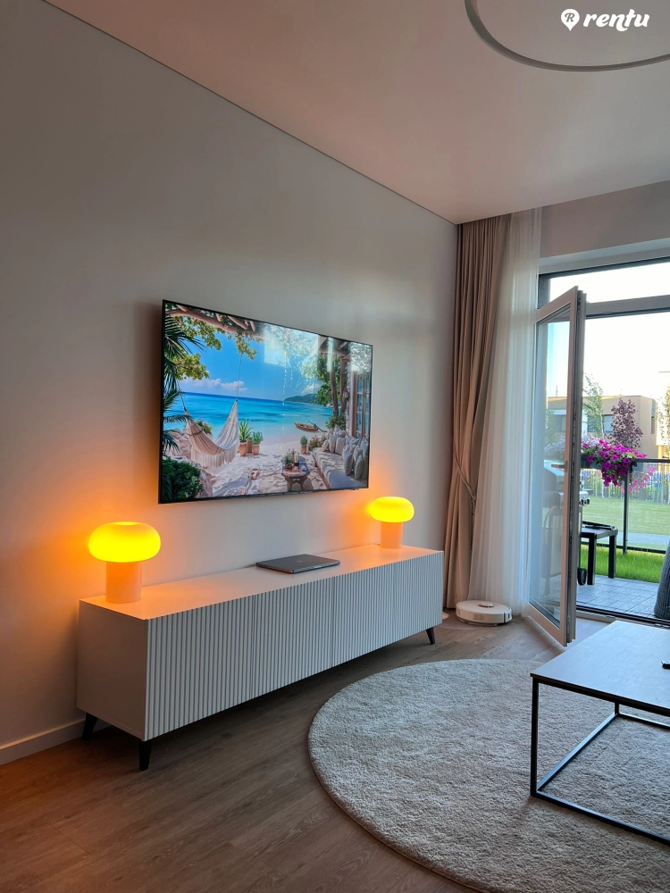 Стильные апартаменты в Пилайте у озера