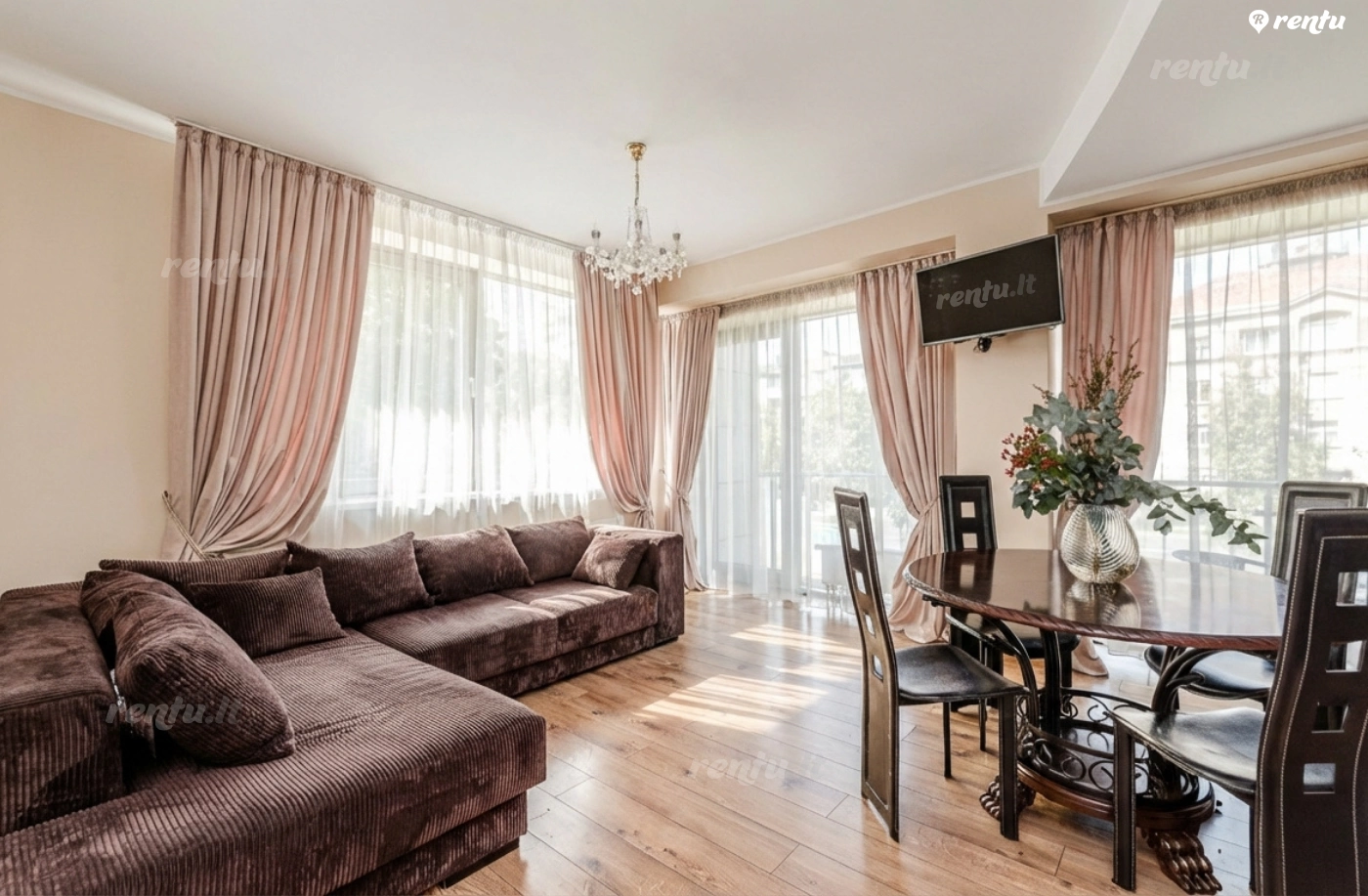 Butas Vilniaus centre su požeminiu parkingu