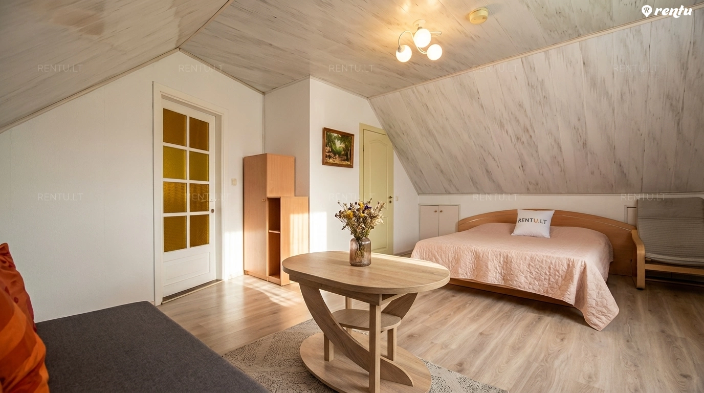 Romantic Stay with Lake and Castle Views in Trakai