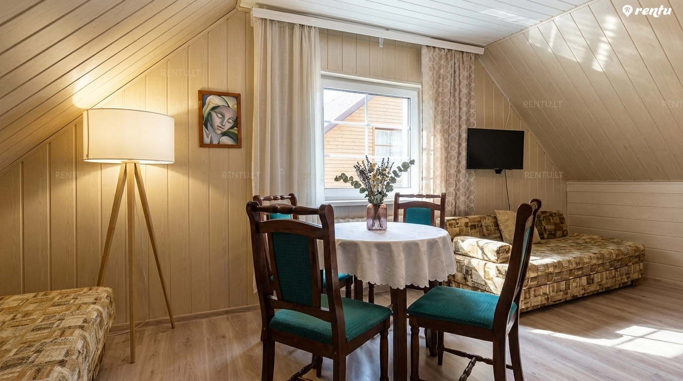 Lakefront Accommodation in Trakai with Terrace and Sauna