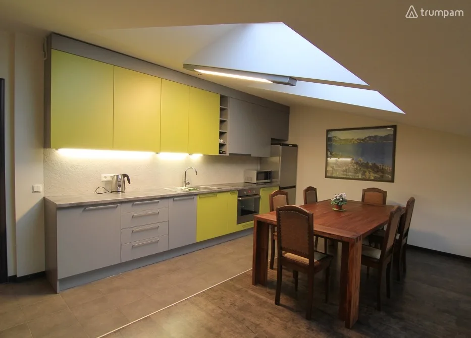 Уютная, мансардная 3-комнатая квартира