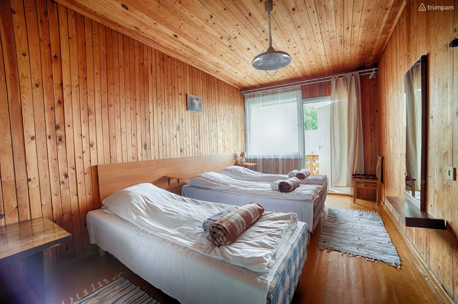 Стандартный трехместный номер с балконом